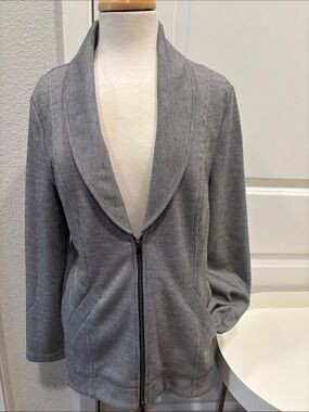 EUC Cabi Gray Shawl Collar Zip Blazer